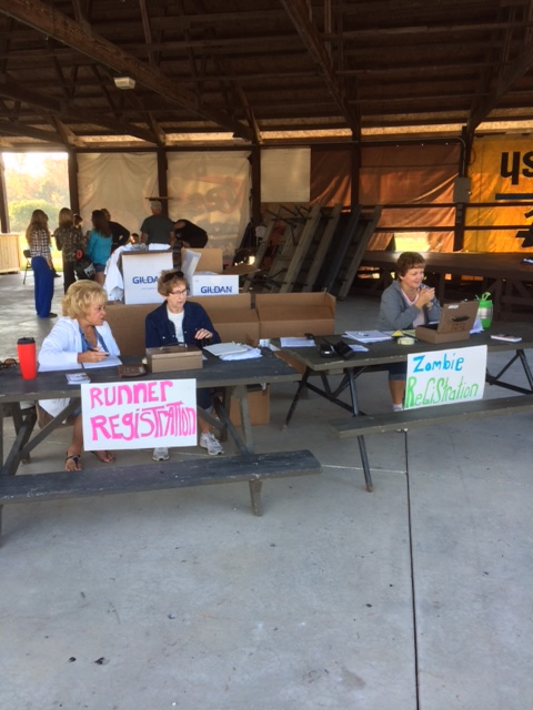 https://www.dundeemill.org/pictures/2014/6 Registration table.jpg